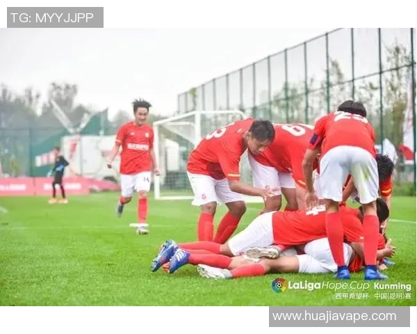 国少队与恒大西班牙足校U14的精彩对决展现青少年足球的无限潜力与激情